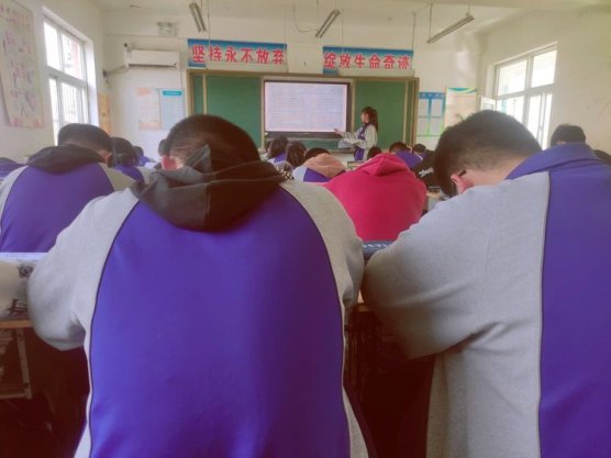 简篇-学生上讲台 课堂更精彩——有趣的作业之我来当“老师”