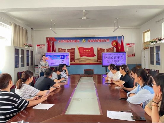 简篇-【全环境立德树人】智慧赋能发展，平台助推创新——唐园镇李官寨小学开展临清市智慧教育平台应用培训