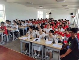 简篇-问渠那得清如许？为有源头活水来——2023优秀毕业生成长经历报告会