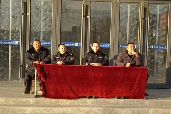 4b3f53cadcb7da0db657b7541e06dc3b