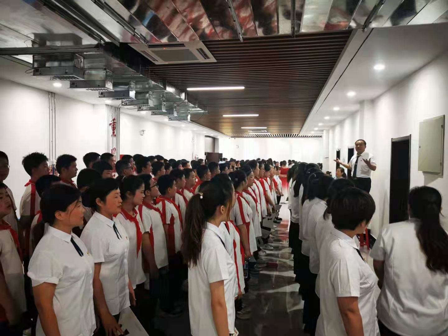 1628911689727167.png 演出前的动员.png
