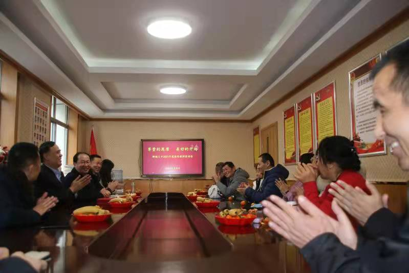 1643076184524314.png 微信图片_20220125100056.png